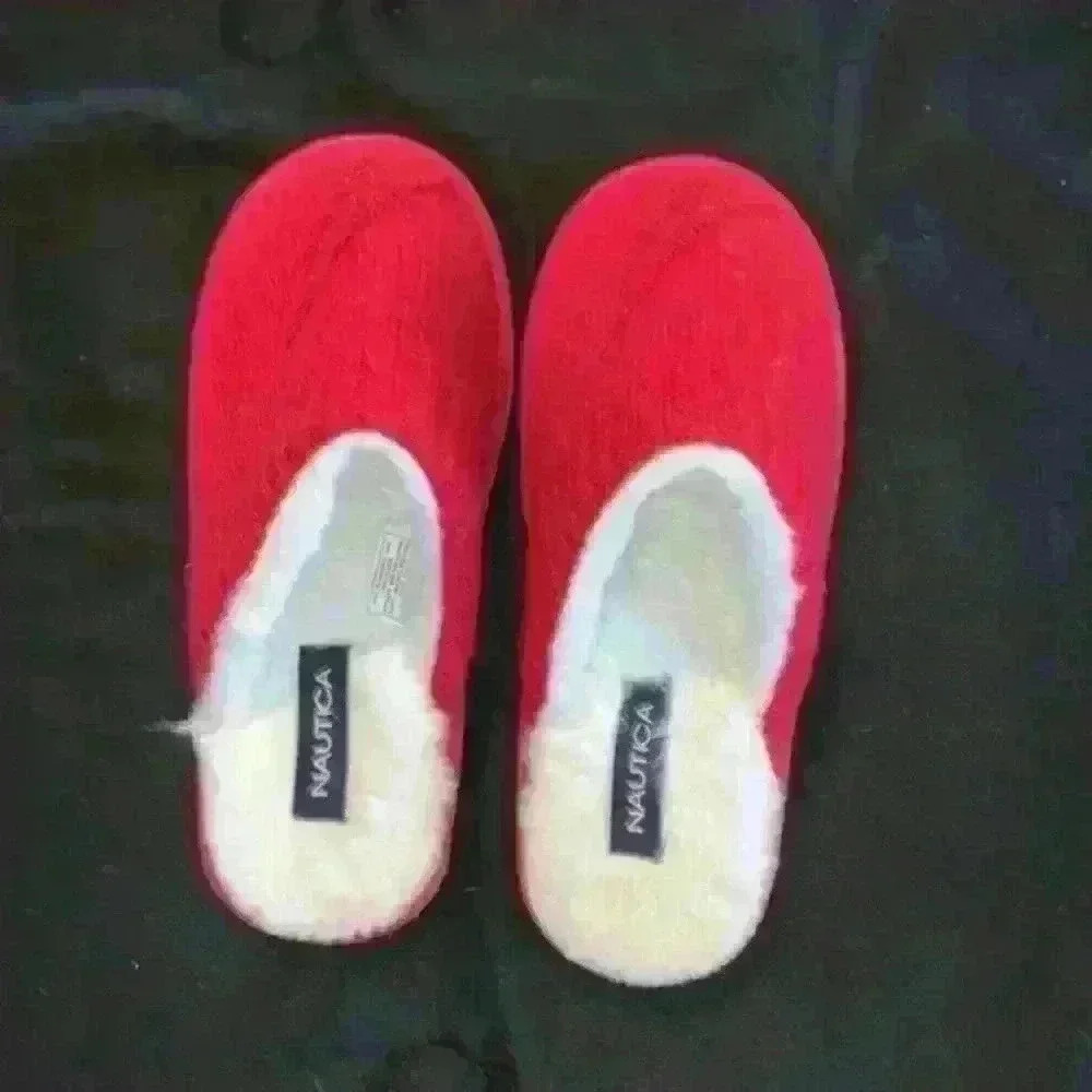Náutica slippers size 5/6